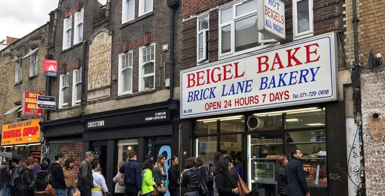 Beigel Bake, Ikon Kuliner 24 Jam di Jantung Brick Lane, London