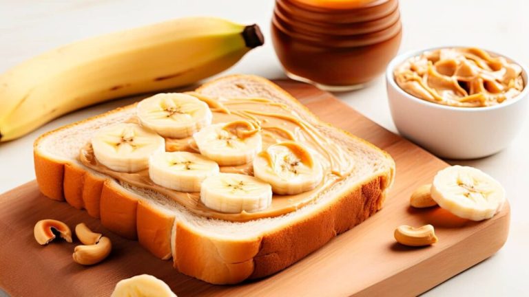 Roti Gandum dengan Selai Kacang dan Pisang untuk Camilan