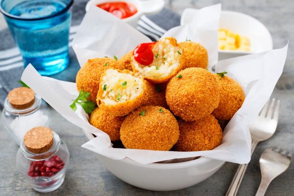 Arancini, Bola Nasi Keju Khas Italia yang Menggoda Selera