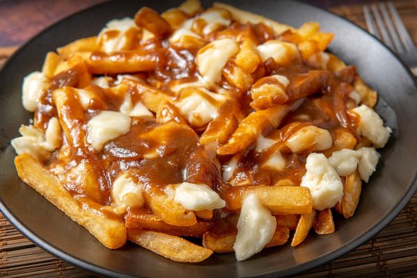 Mengenal Poutine, Hidangan Khas Kanada yang Menggoda Selera